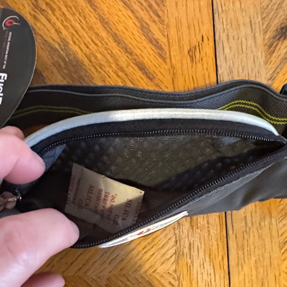 FuelBelt Super Stretch Race Waistpack - Picture 7 of 7